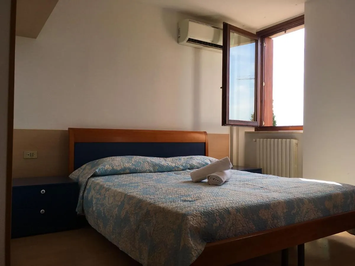 Guest house Taverna Affittacamere Gardone Riviera