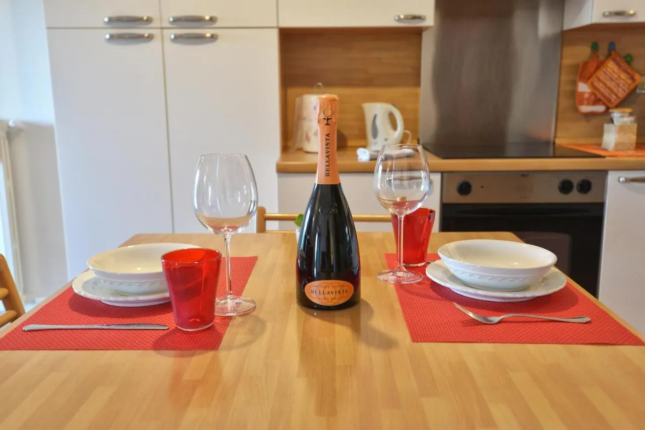 Guest house Taverna Affittacamere Gardone Riviera