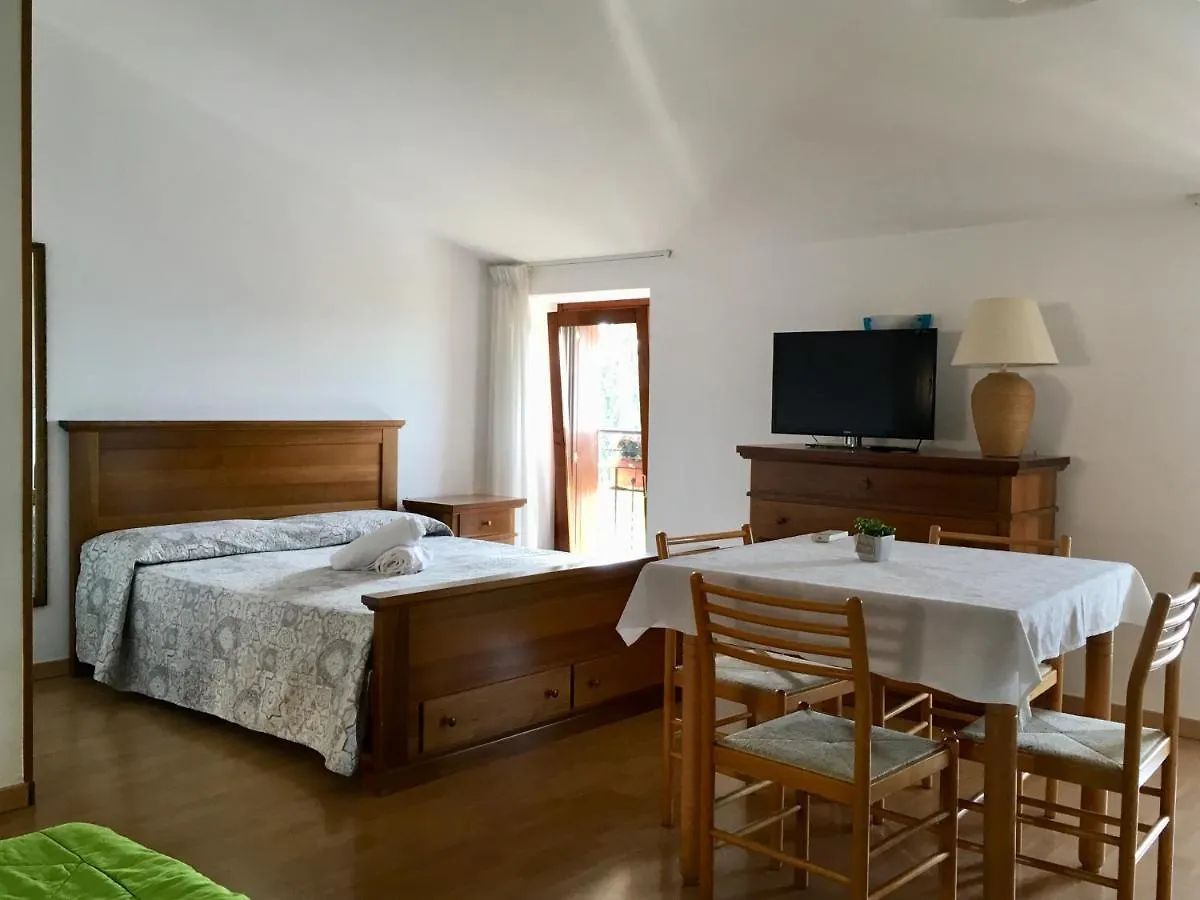 Guest house Taverna Affittacamere Gardone Riviera