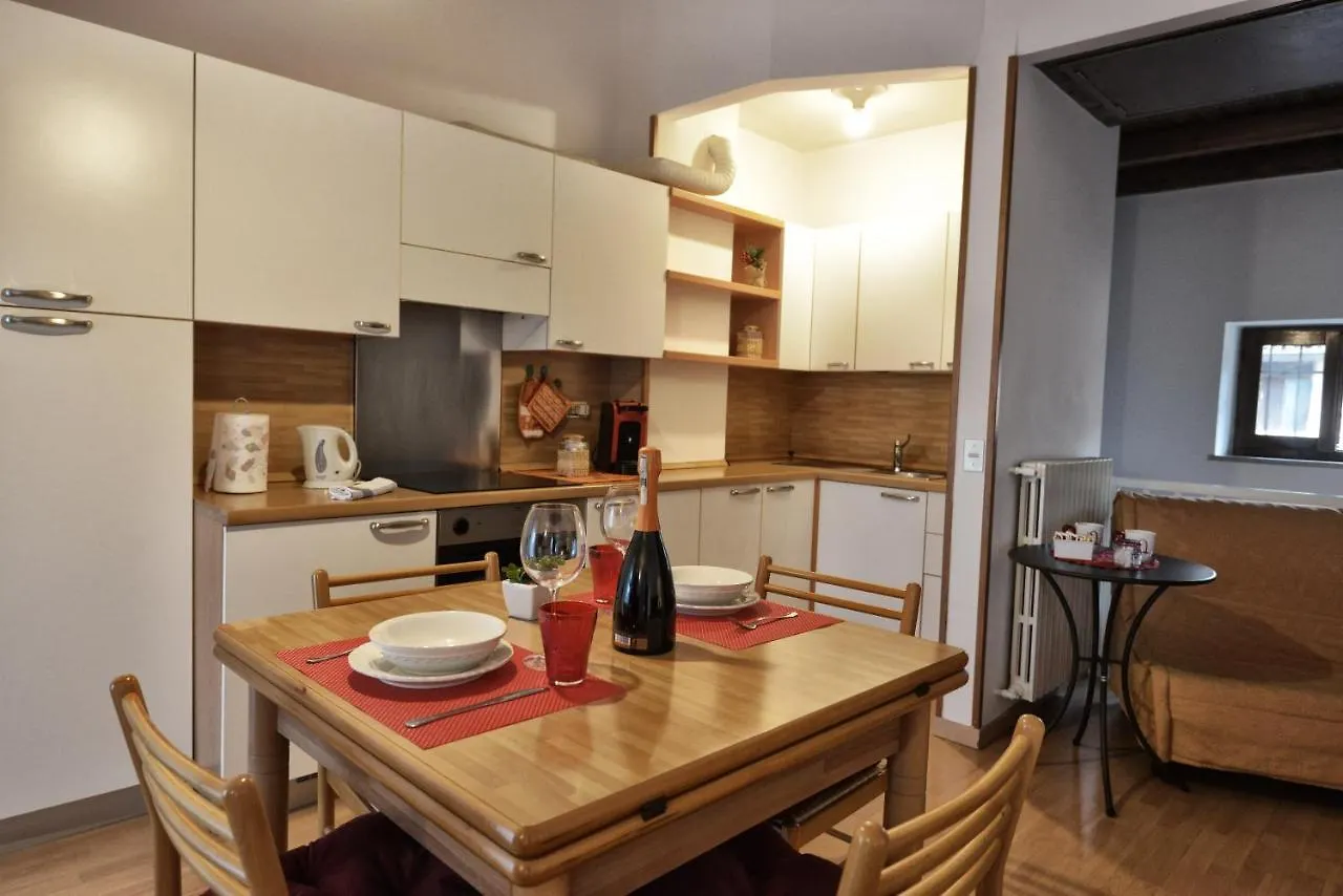 Taverna Affittacamere Gardone Riviera Guest house